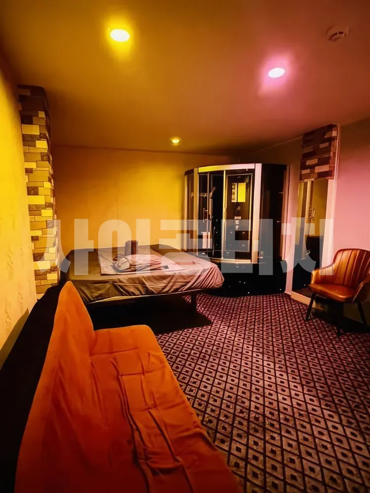 스파 내부 욕조 침대